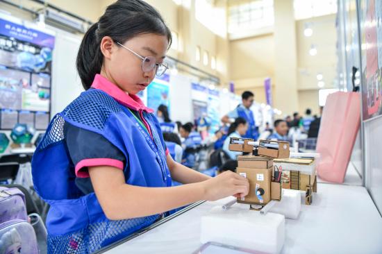 2024拉萨半程马拉松鸣枪开跑  第5张 2024拉萨半程马拉松鸣枪开跑  第5张